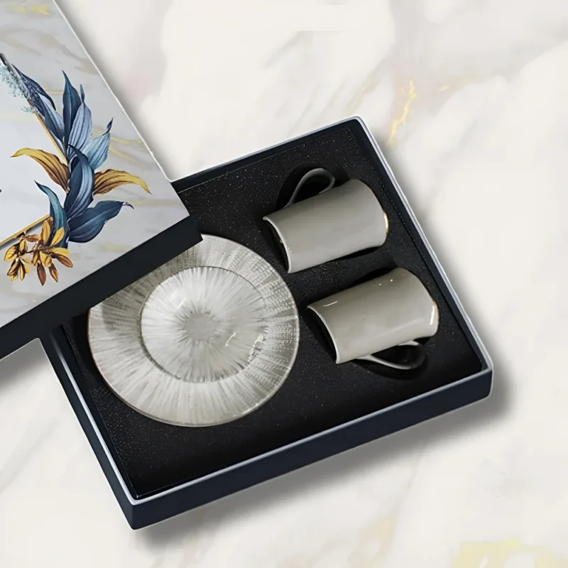 Buy Snow Gleam Snack Gift Set in bulk for Corporate Gifting | Corporate Gyft