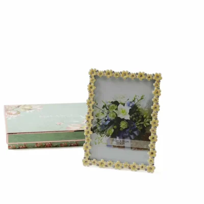 Buy Vintage Blossom Photo Holder in bulk for Corporate Gifting | Corporate Gyft