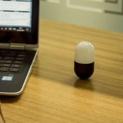 Buy Tap N Sway Desk Light - Black in bulk for Corporate Gifting | Corporate Gyft