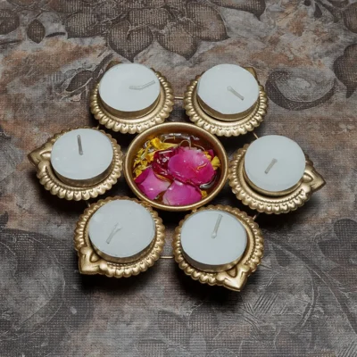 Buy Kanaka Multi Diya Harmony Urli in bulk for Corporate Gifting | Corporate Gyft