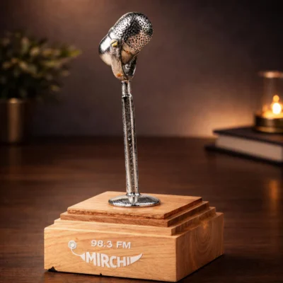 Buy Legacy Voice Sculpture in bulk for Corporate Gifting | Corporate Gyft