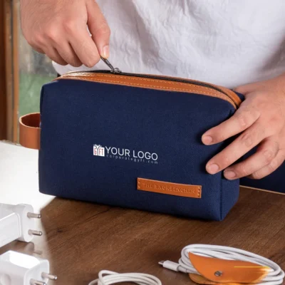 Buy Oxford Dopp Kit in bulk for Corporate Gifting | Corporate Gyft