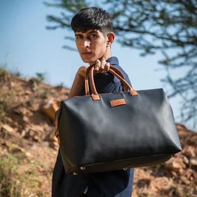 Buy Dominic Duffle Bag - Black in bulk for Corporate Gifting | Corporate Gyft