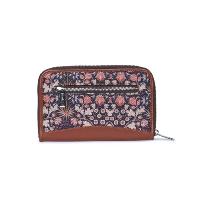 Buy Zouk Chain Premium Women's Wallet in bulk for Corporate Gifting | Corporate Gyft