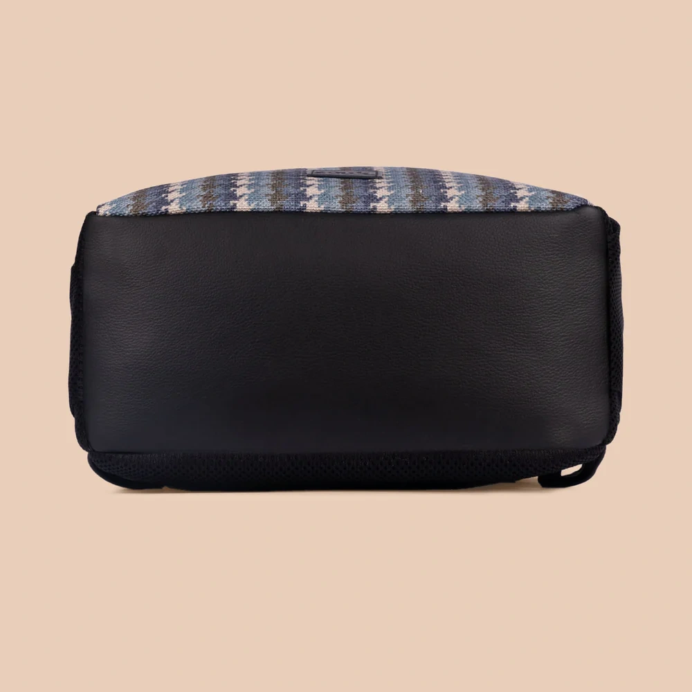 Zouk Statement Backpack Buy Zouk Statement Backpack in bulk for Corporate Gifting | Corporate Gyft