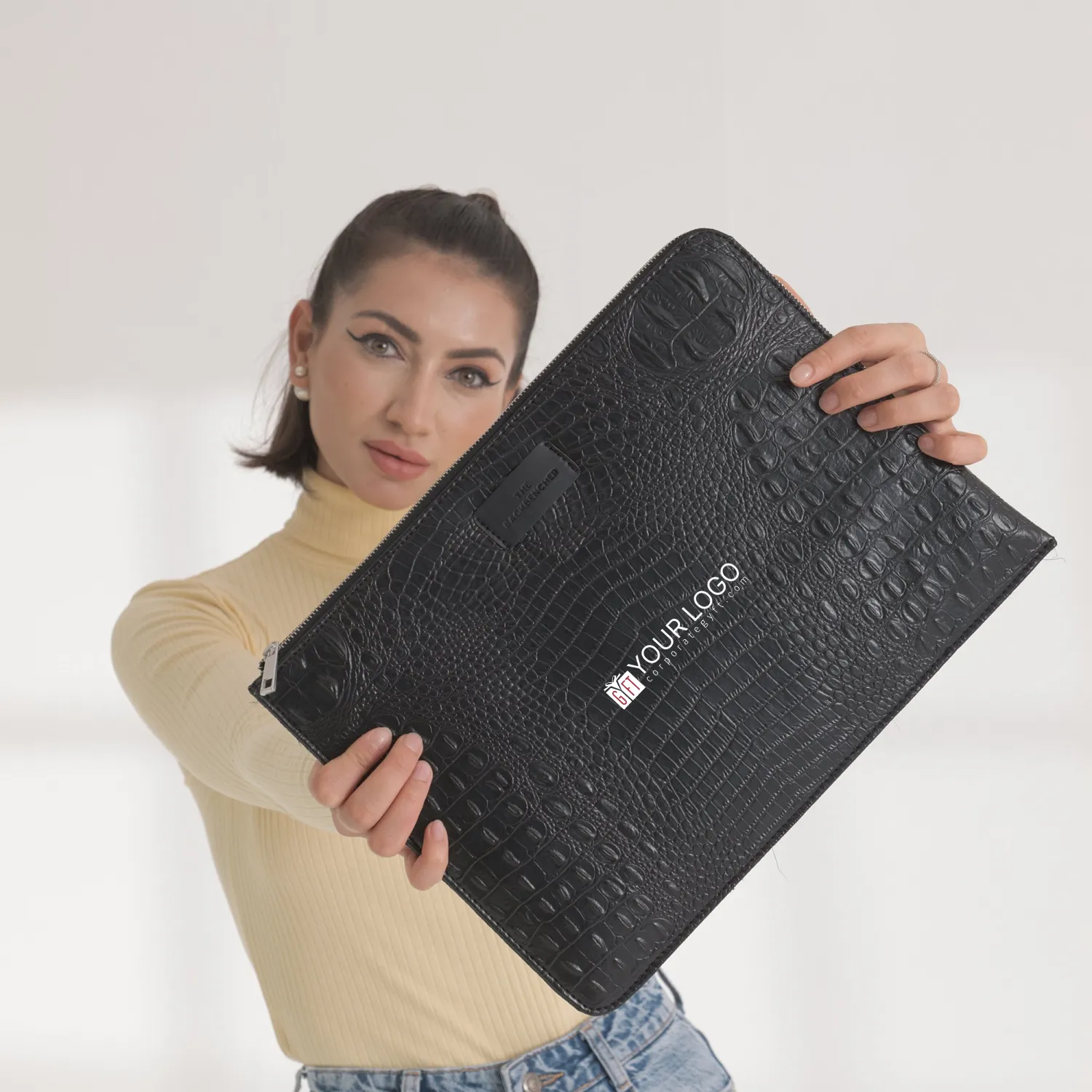 Chicago Executive Laptop Sleeve Buy Chicago Executive Laptop Sleeve in bulk for Corporate Gifting | Corporate Gyft
