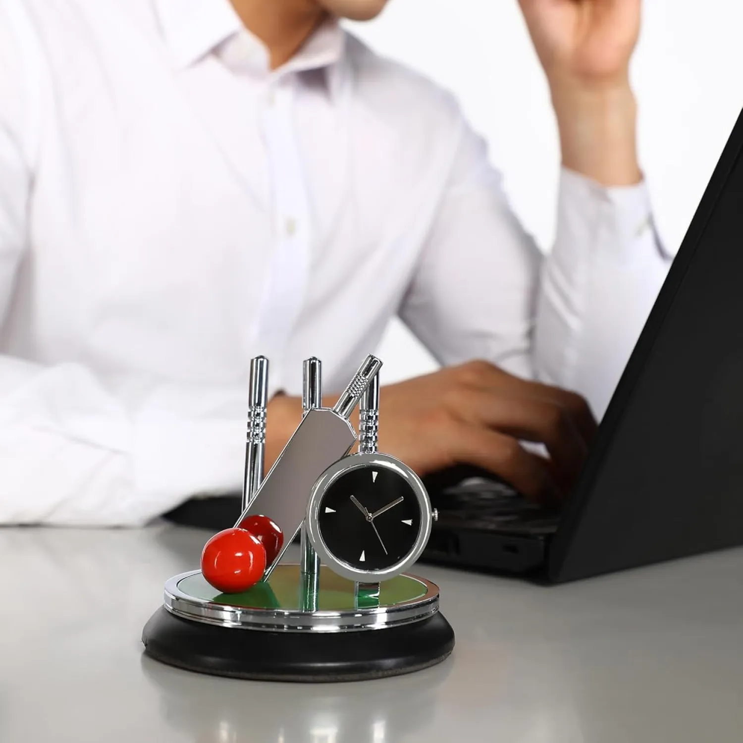 Cricket Spirit Table Clock Buy Cricket Spirit Table Clock in bulk for Corporate Gifting | Corporate Gyft